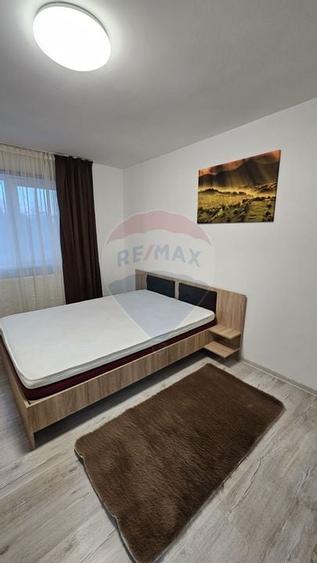 Apartament cu 1 camere de închiriat în zona 1 Mai - 2