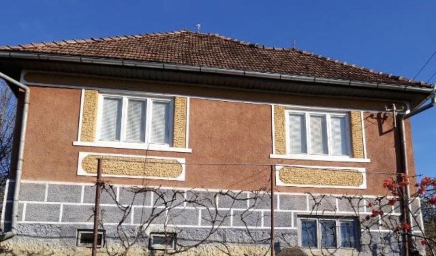 Vand casa traditionala, la 32 km de Targu Mures. - 1
