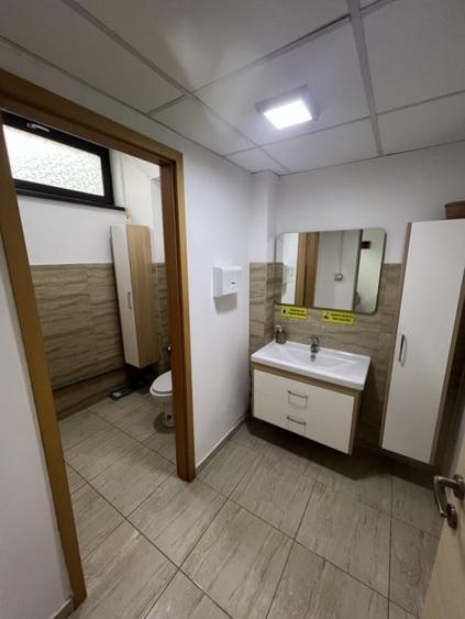 Spatiu de inchiriat - pretabil pentru masaj/manichiura - zona Cora - 3