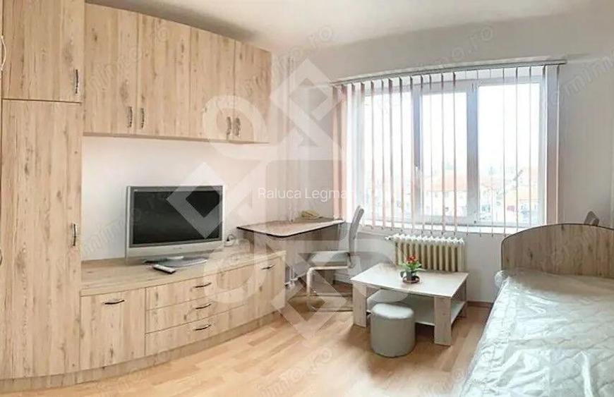 Apartament cu 1 camera de inchiriat, zona Decebal Oradea
