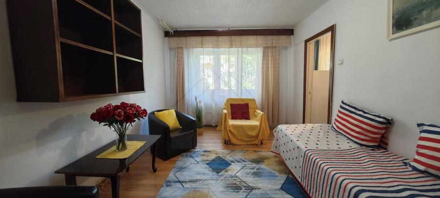 Decomandat+ boxa. Aproape de Mall, Facultatea de Agronomie si de Continental. - 1