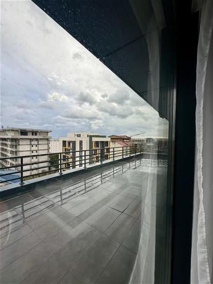 Vacanta Fara Sfarsit - Penthouse Spectaculos cu Terasa de Vis in Mamaia Nord - 12