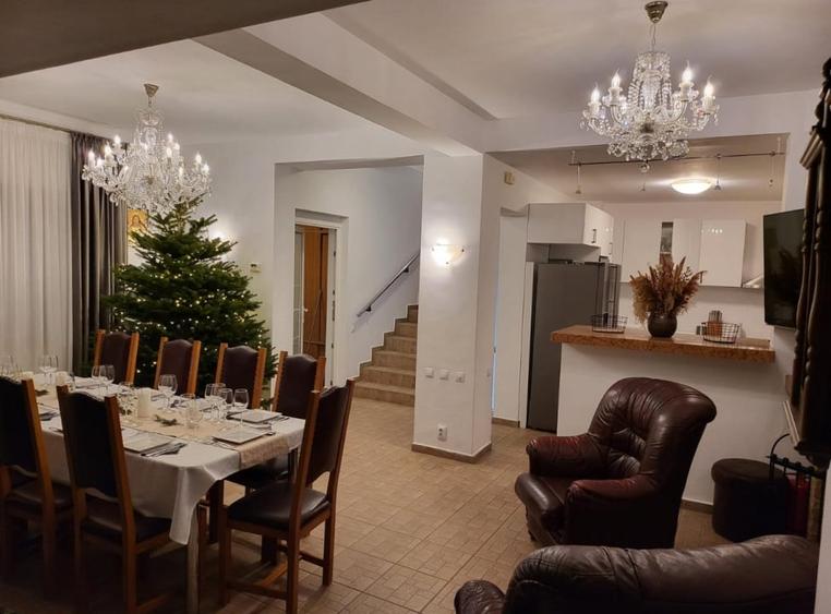 Casa spectaculoasa in Sinaia, cu facilitati de resort si panorama unica - 17