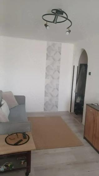 Vand apartament 2 camere - 8
