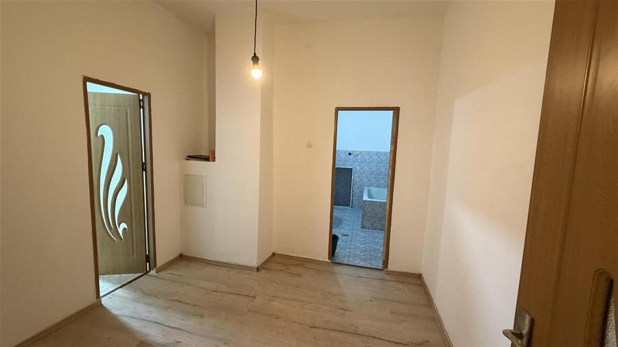 GARSONIERA SPATIOASA CU PARCARE SI BOXA - STEFAN CEL MARE - 3/3 - BLOC 1957 - 4