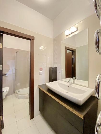 Central - Suprafata Generoasa - 25