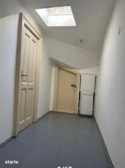 Casă cu 7 camere cu Teren 320 Mp în Armeneasca