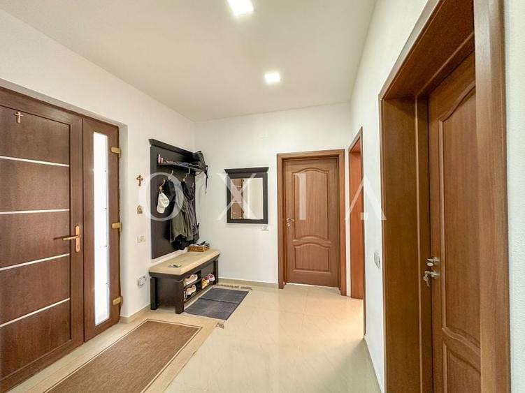 BX086 Mosnita Noua-VALERY,Mobilata Utilata ,Panouri 6,5 KW - 6