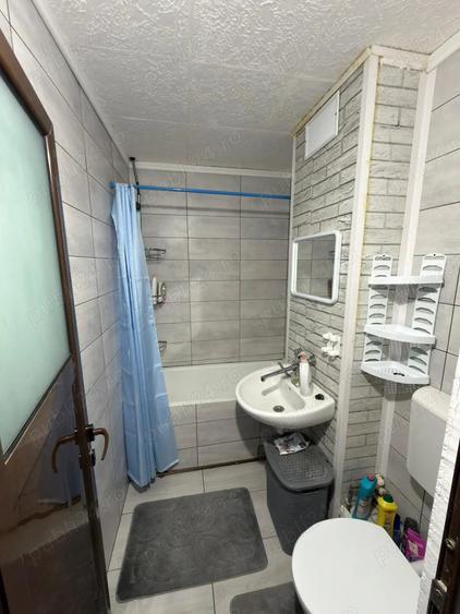 Inchiriez apartament 2 camere - 5