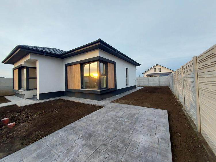 Casa individuala 3 camere-GATA DE MUTARE/Com.Berceni - 1