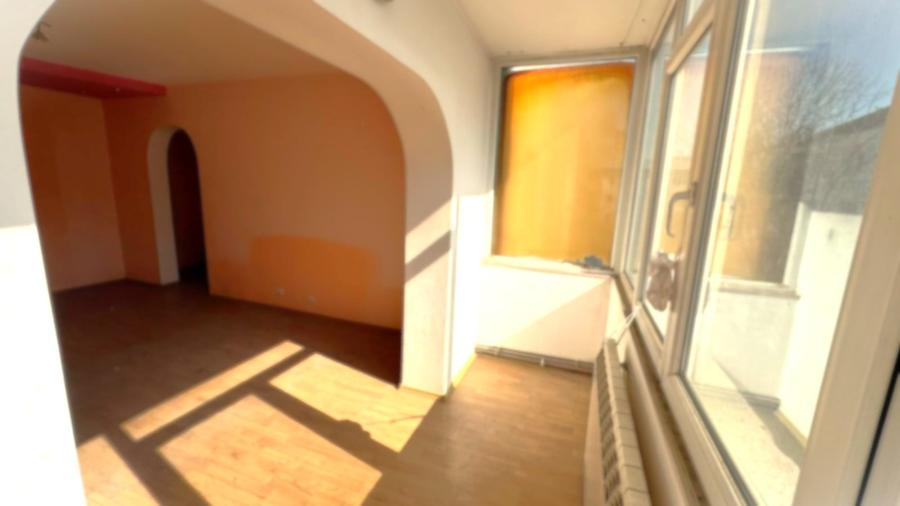 Apartament 3 camere Piata-Sud Bacău - 1