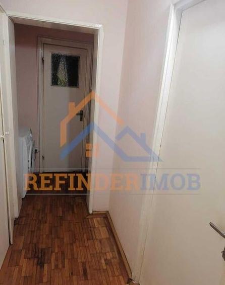 Apartament de vanzare cu 3 camere, zona Titan - 5