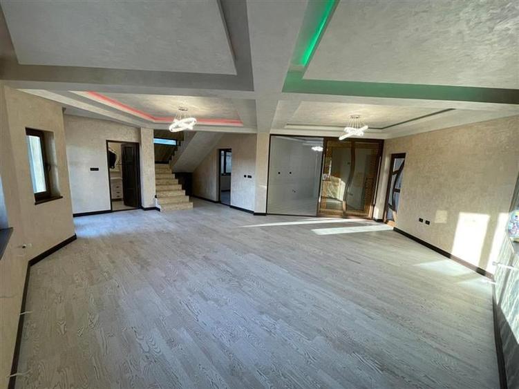 Casa noua P+1+M zona centrala - 2