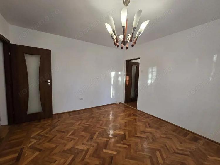 Apartament 3 camere, Nord Complexul Mare, etaj 1 - 7