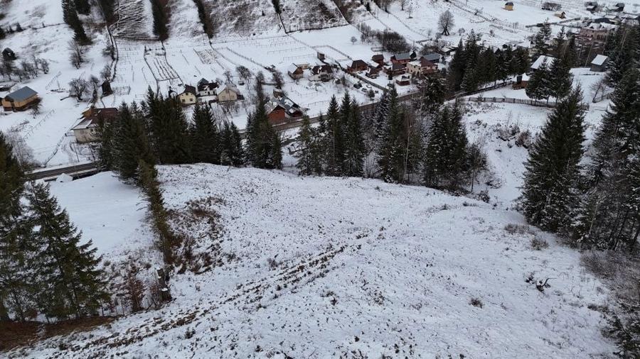 Teren de vanzare partial intravilan in Bucovina Pojorata Transrarau - 1