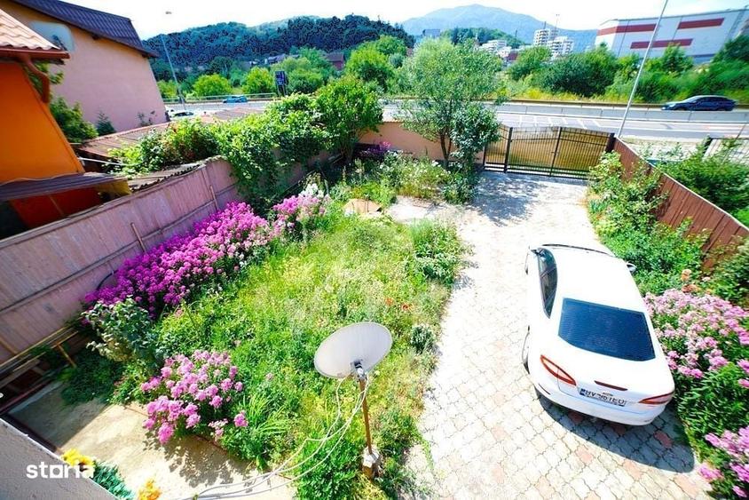 Casă cu 4 camere în Central