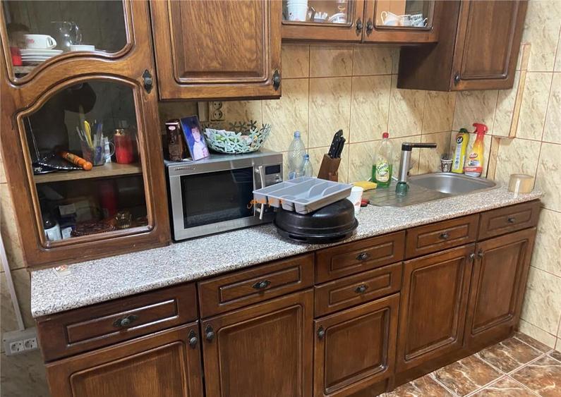 Apartament 2 camere , zona centrala - Scoala nr 10,etaj 2/8 - 16