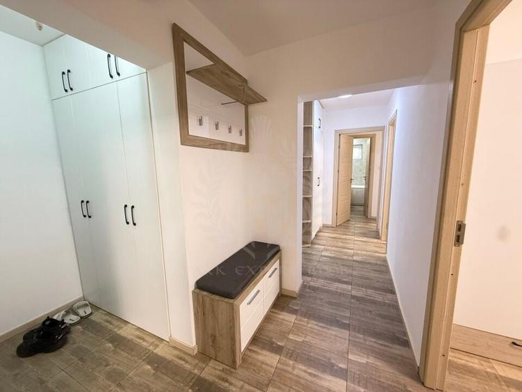 APARTAMENT 4 CAMERE, // ZONA REPUBLICII - 9