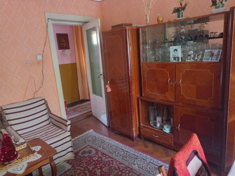 Casă cu 1 camere cu Teren 200 Mp în Exterior Vest