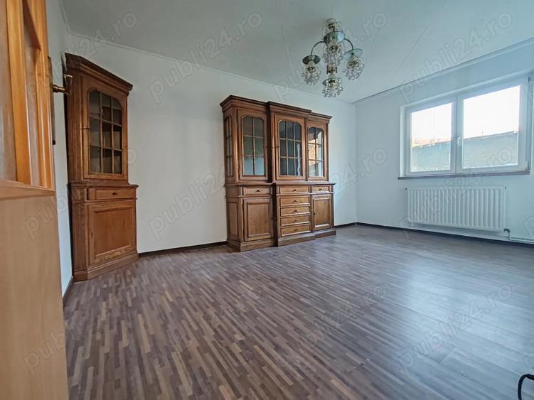 Apartament 3 camere, decomandat, 51 mp, parter zona buna Zarne?ti - 6