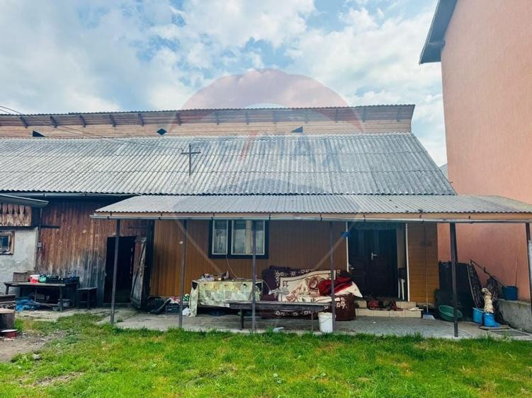 Casă / Vilă cu 4 camere de vânzare - 5