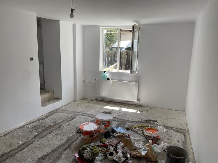 Casă cu 2 camere cu Teren 50 Mp în Bunloc