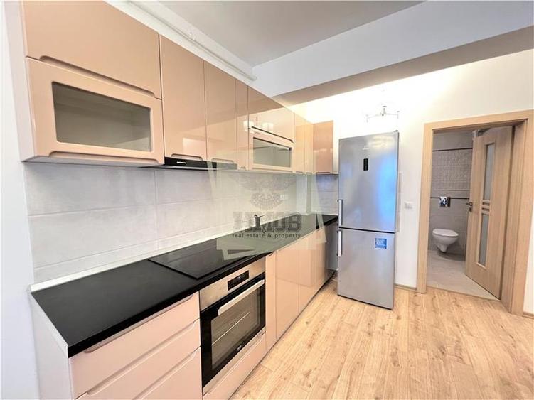 Apartament cu 2 camere semidecomandat, mobilat în Turnișor