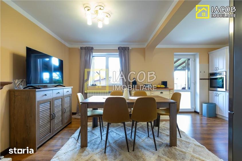 Casă cu 4 camere cu Teren 1000 Mp în Măgura