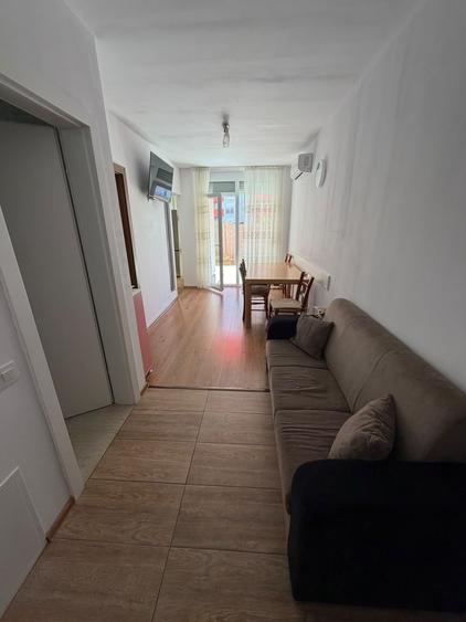 Apartament cu 3 camere decomandat, mobilat în Iosia