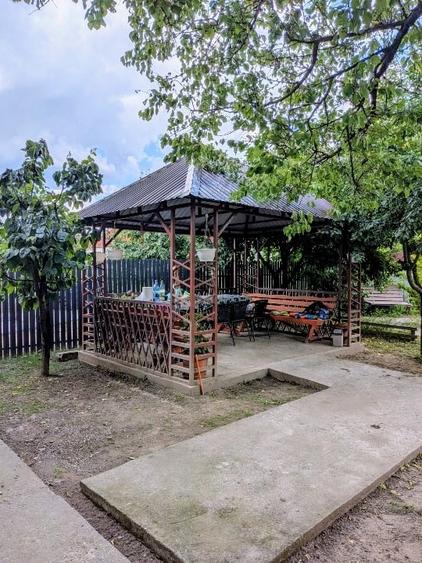 Casă individuală cu 3 camere cu Canalizare în Osica de Sus
