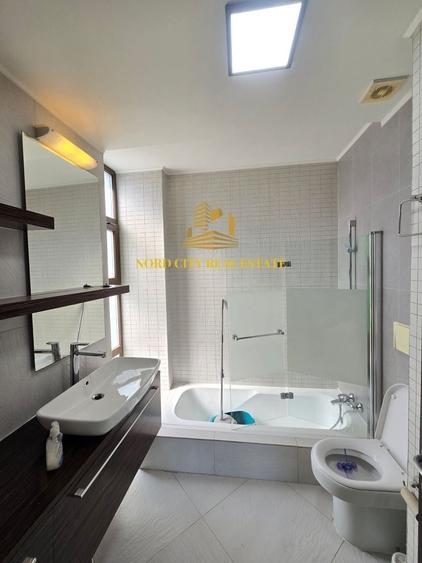 Apartament cu 3 camere semidecomandat în Exterior Vest