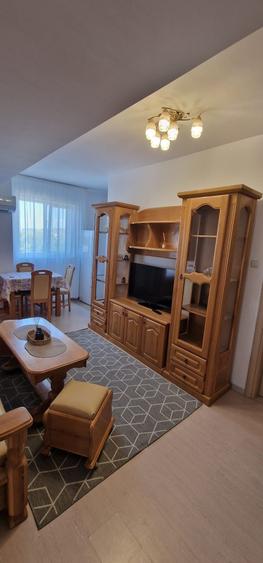 Apartament cu 3 camere în Nufărul