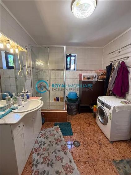 Casă individuală cu 5 camere cu Teren 1250 Mp în Lipănești