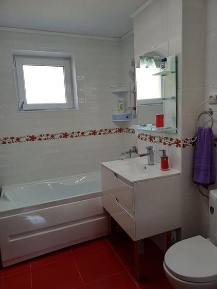 Apartament cu 2 camere decomandat în Cetate