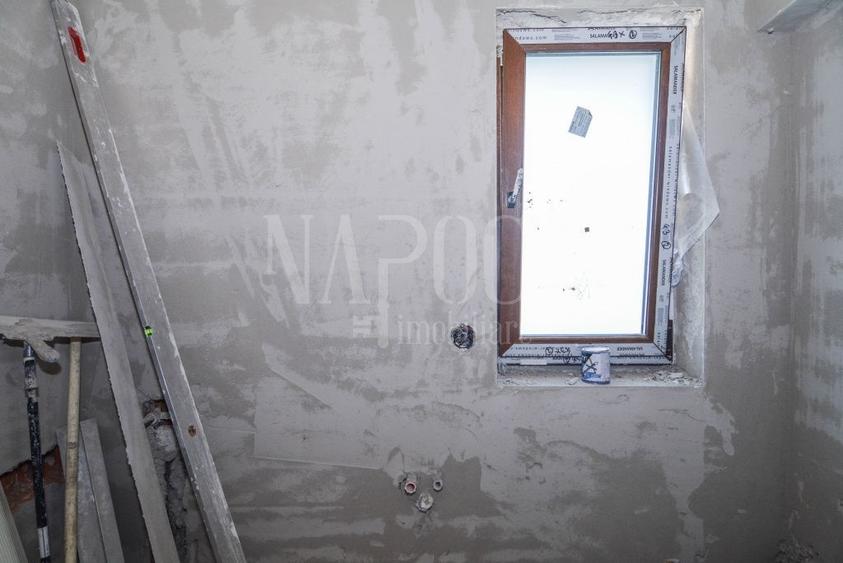 Duplex cu 4 camere cu Canalizare în Florești