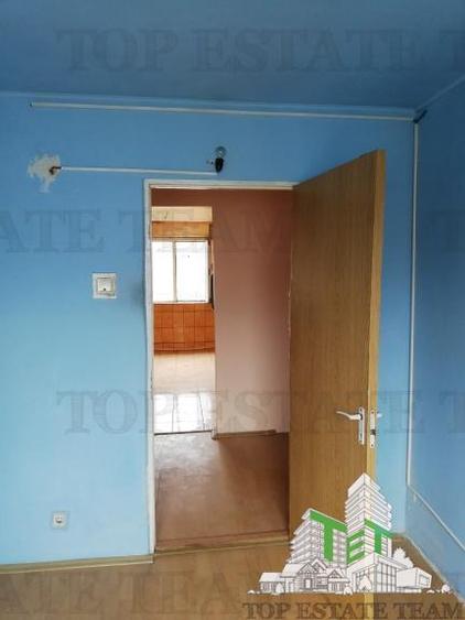 Apartament cu 3 camere decomandat în Tineretului