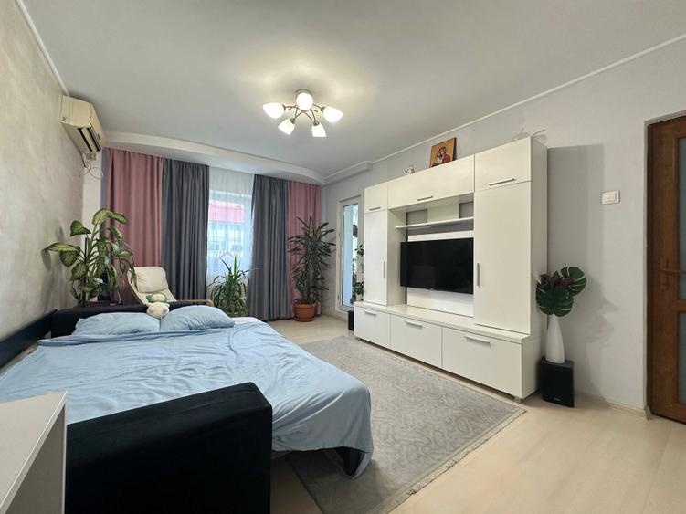 Apartament cu 2 camere decomandat în Ozana