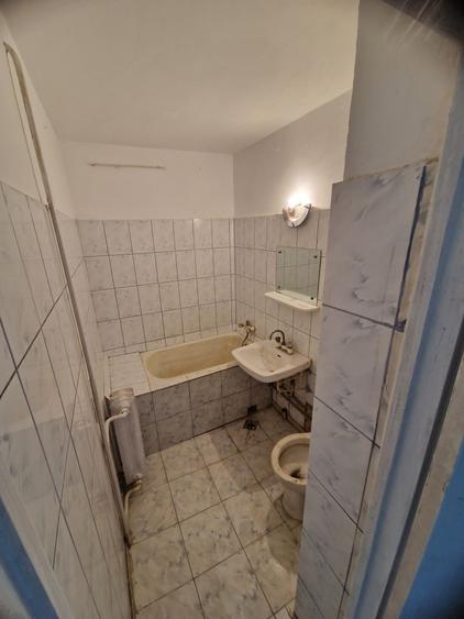 Apartament cu 2 camere semidecomandat în Rahova