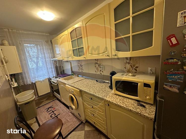 ZONA CENTRALA- ap. 3 camere - DE VANZARE - 9