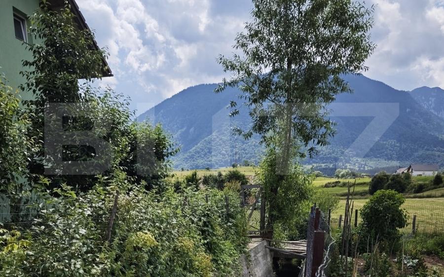 Casă individuală cu 5 camere cu Garaj în Zărnești