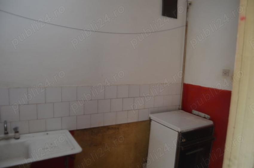 Garsonieră decomandată în Eroilor