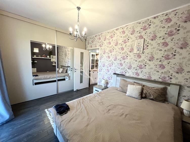 Apartament cu 3 camere decomandat, mobilat în Florești