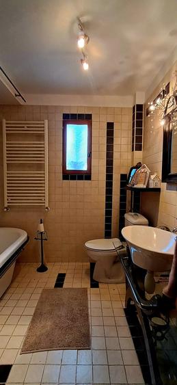 Vila Individuala, zona deosebita, centrala cu deschidere pe doua strazi 21.5 m respectiv 20 m l. - 8