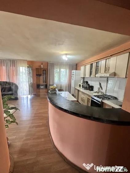 Casa de vanzare o proprietate cu un poten?ial excelen - 6