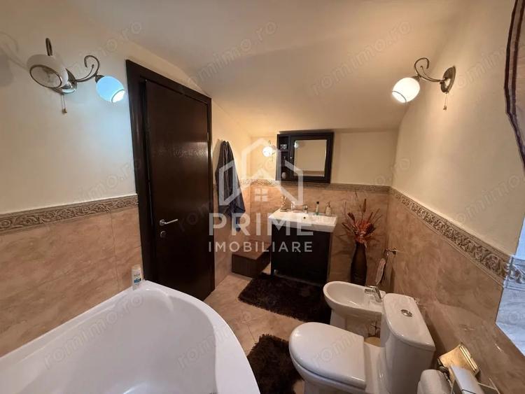 Casă cu Teren 1700 Mp în Central