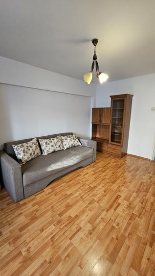 Apartament cu 2 camere decomandat în Griviței