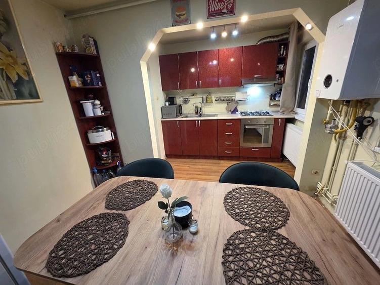 Apartament cu 2 camere semidecomandat, mobilat în Complex Studențesc