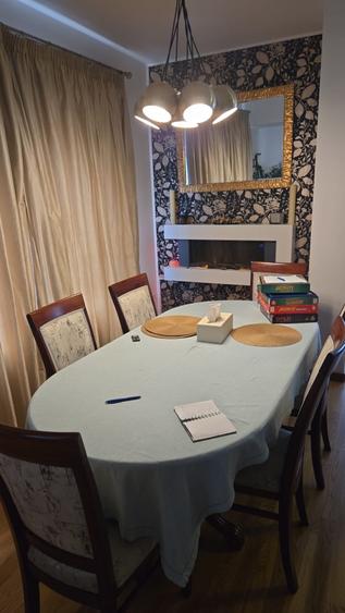 Apartament cu 4 camere decomandat în Capitale