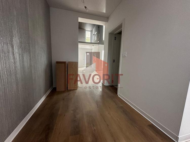 Duplex cu 4 camere cu Canalizare în Săcălaz