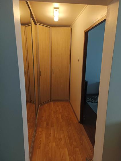 Apartament cu 2 camere semidecomandat în Barbu Văcărescu
